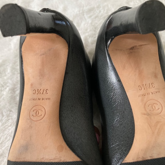 CHANEL BOOTS SIZE 37.5 - Picture 7 of 9